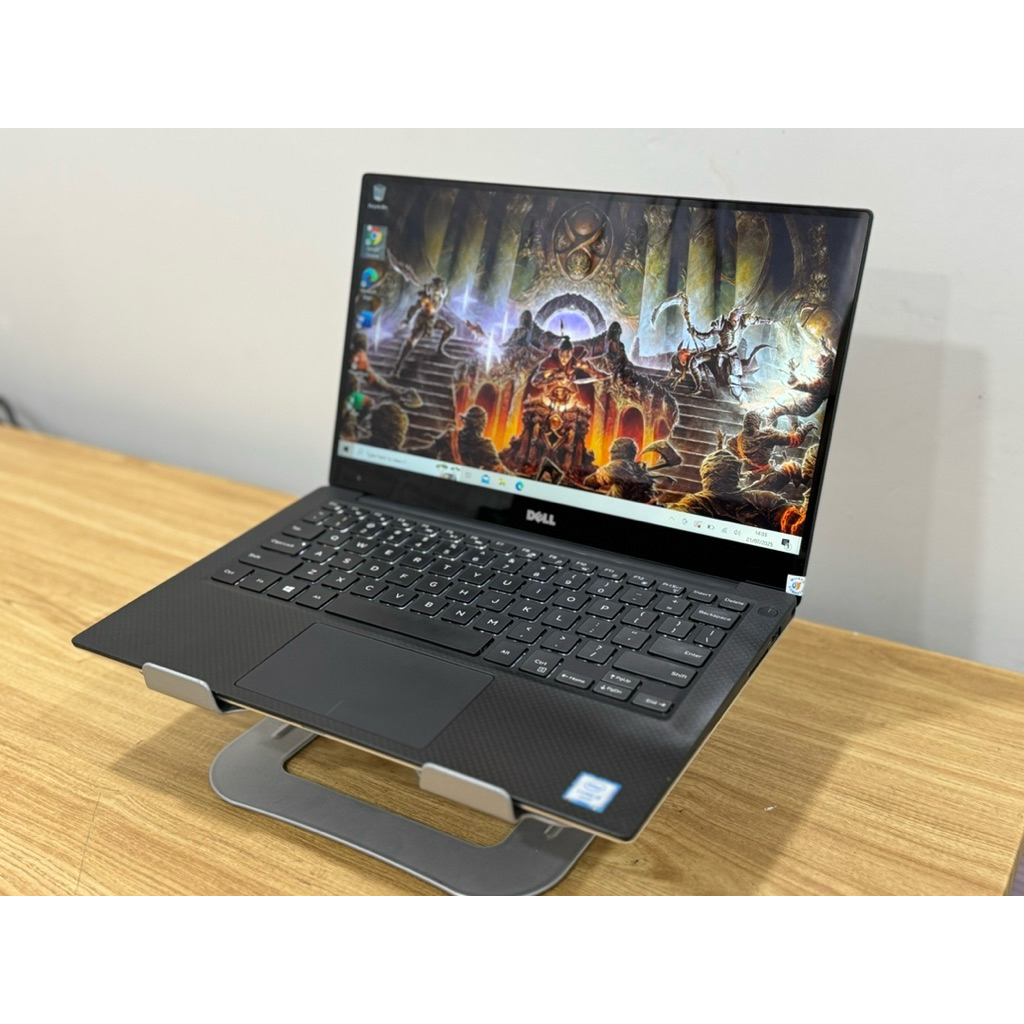 Laptop Dell XPS 13 9350 Core i5 Gen 6 Ram 8/256 GB