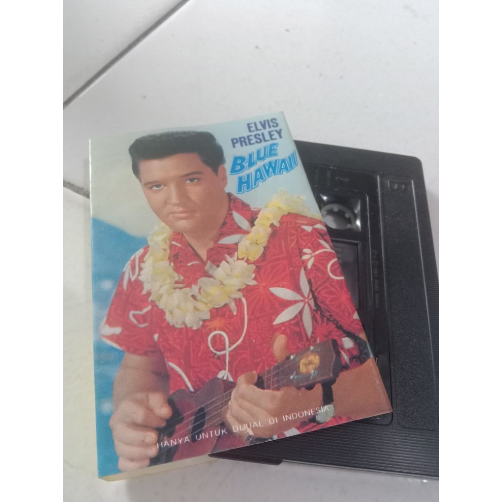 Kaset Pita Elvis Presley Blue Hawai