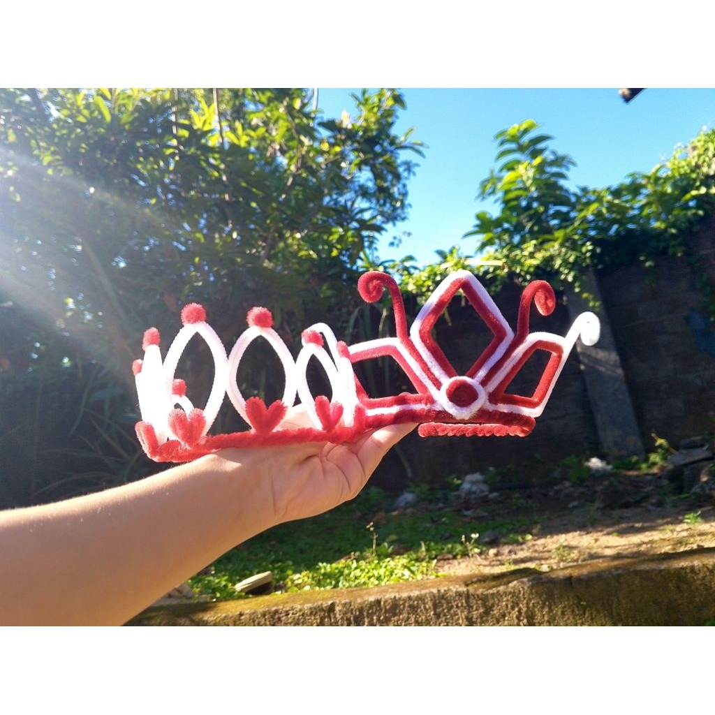 MAHKOTA KARNAVAL AGUSTUSAN MERAH PUTIH