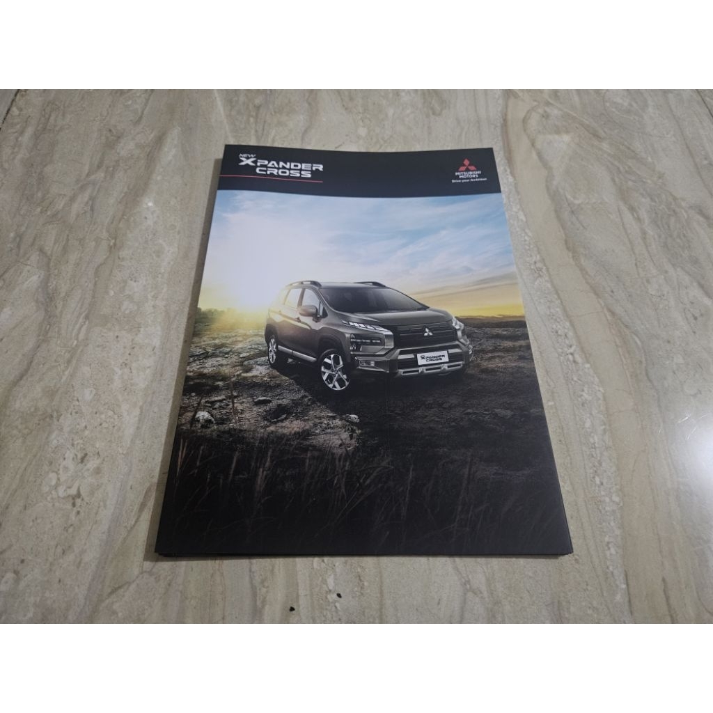 brosur katalog mobil xpander cross 2024 leaflet