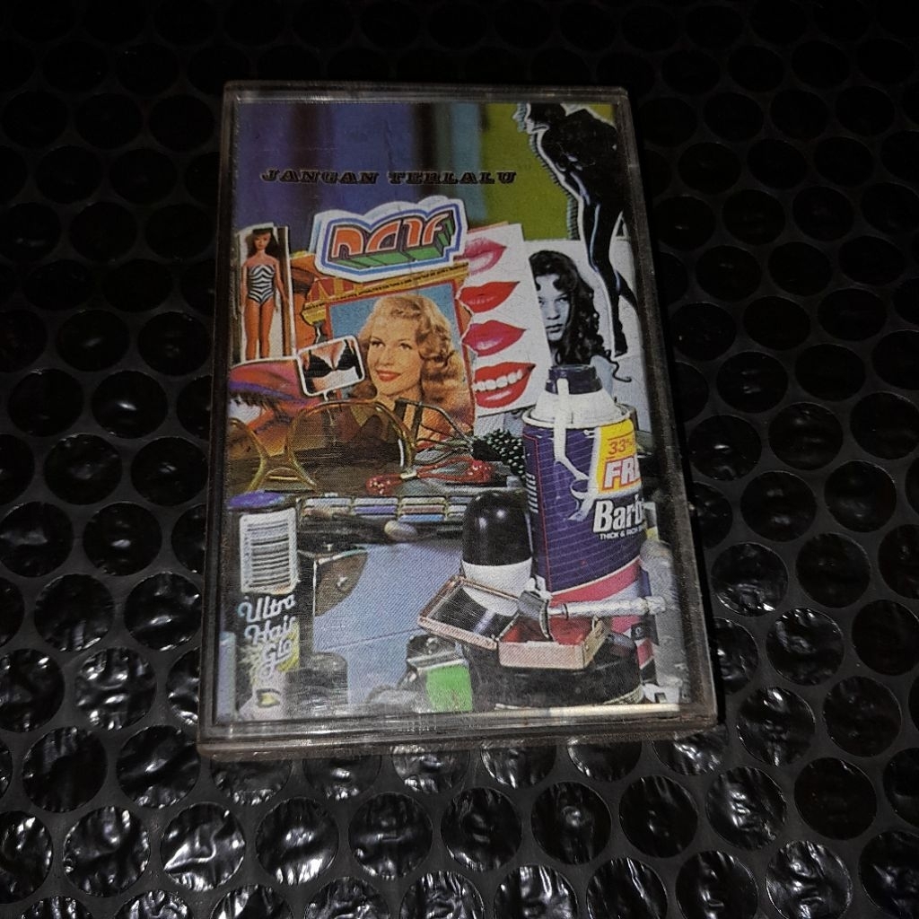 kaset naif jangan terlalu naif