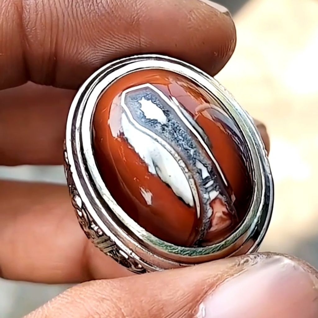 Batu akik Yaman Ati Ayam Motif