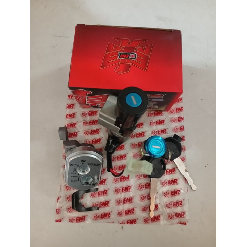Kunci Kontak Beat Karbu 1Set Depan Belakang