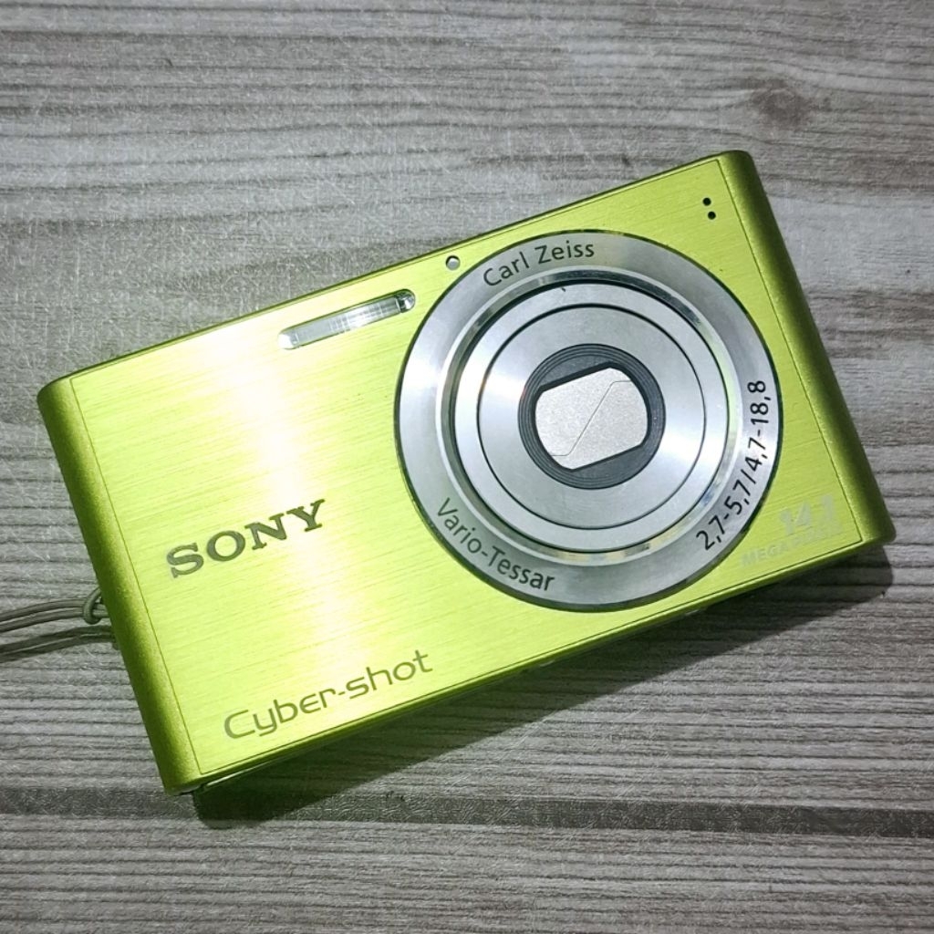 Kamera Digital Sony Cybershot DSC-W320