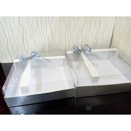 

box kue ukuran 22x22x8cm kotak kue tutup mika ukuran 22x22x8cm