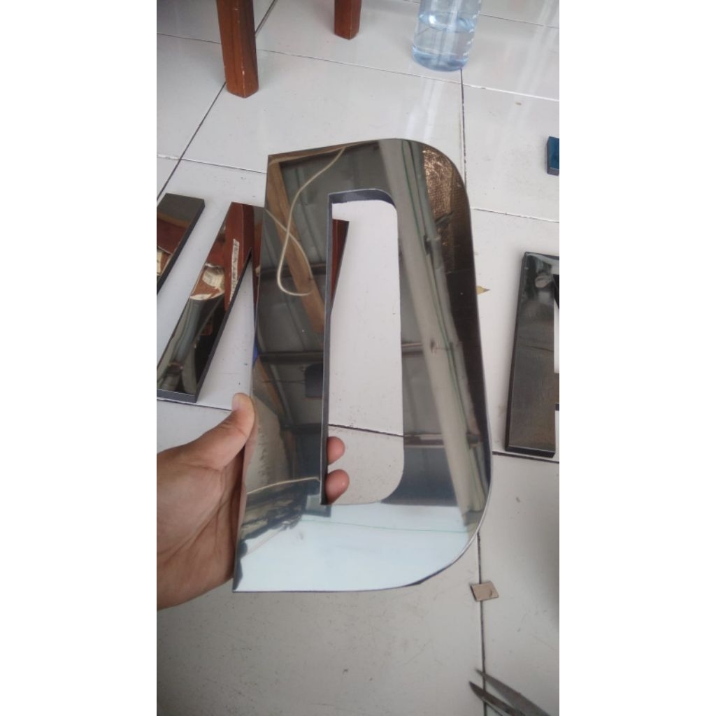 Stainless, Spon Huruf Timbul 30cm