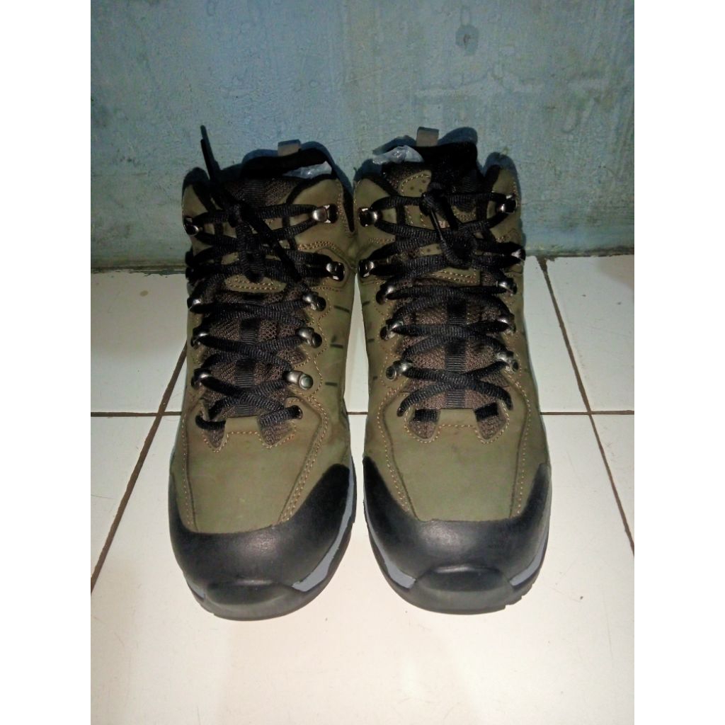 sepatu outdoor brand BLACKYAK GORETEX
