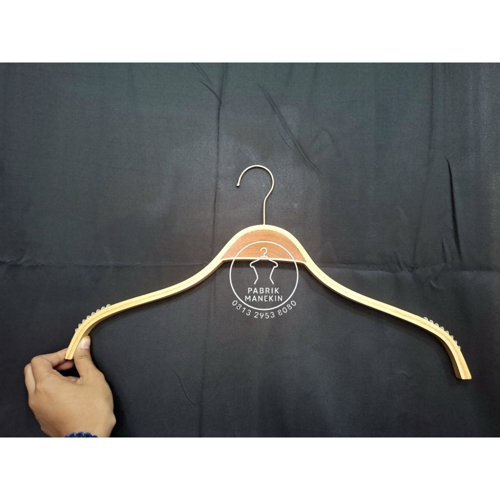 Simona.Co Hanger Zara/Hanger Baju Zara/Hanger Zara Kayu Natural/Hanger Zara Kayu/Gantungan