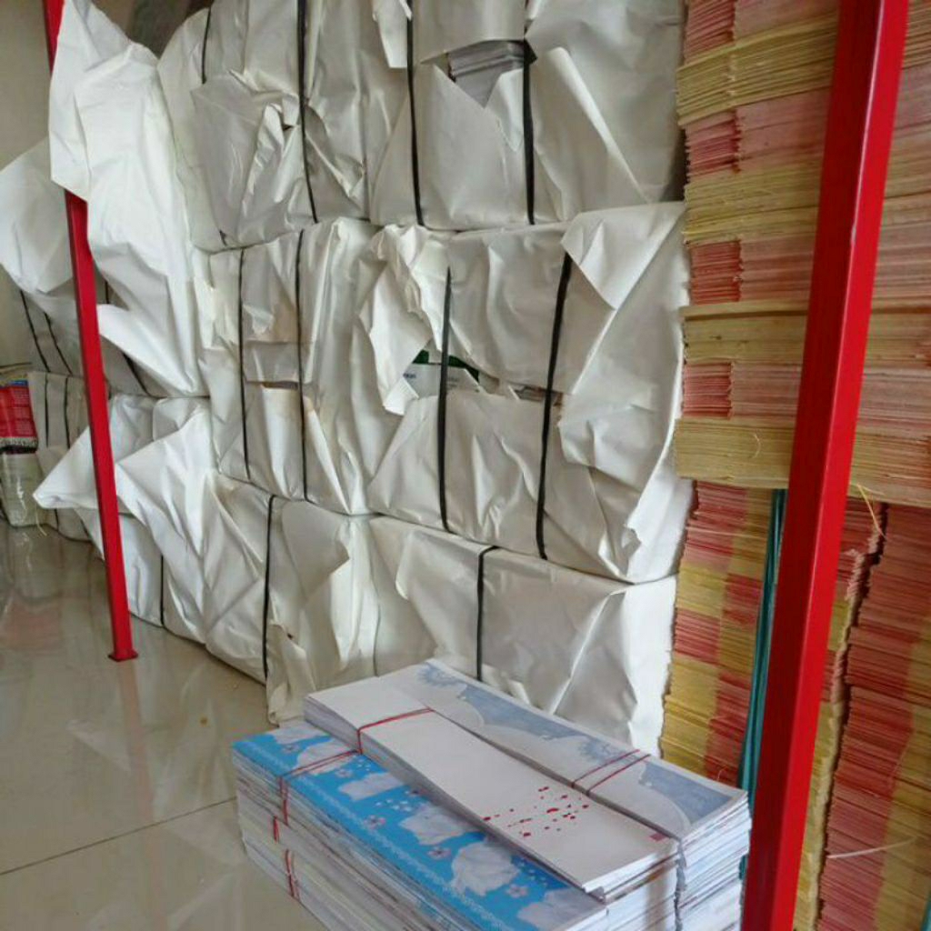 

kertas stik penggulung harum manis