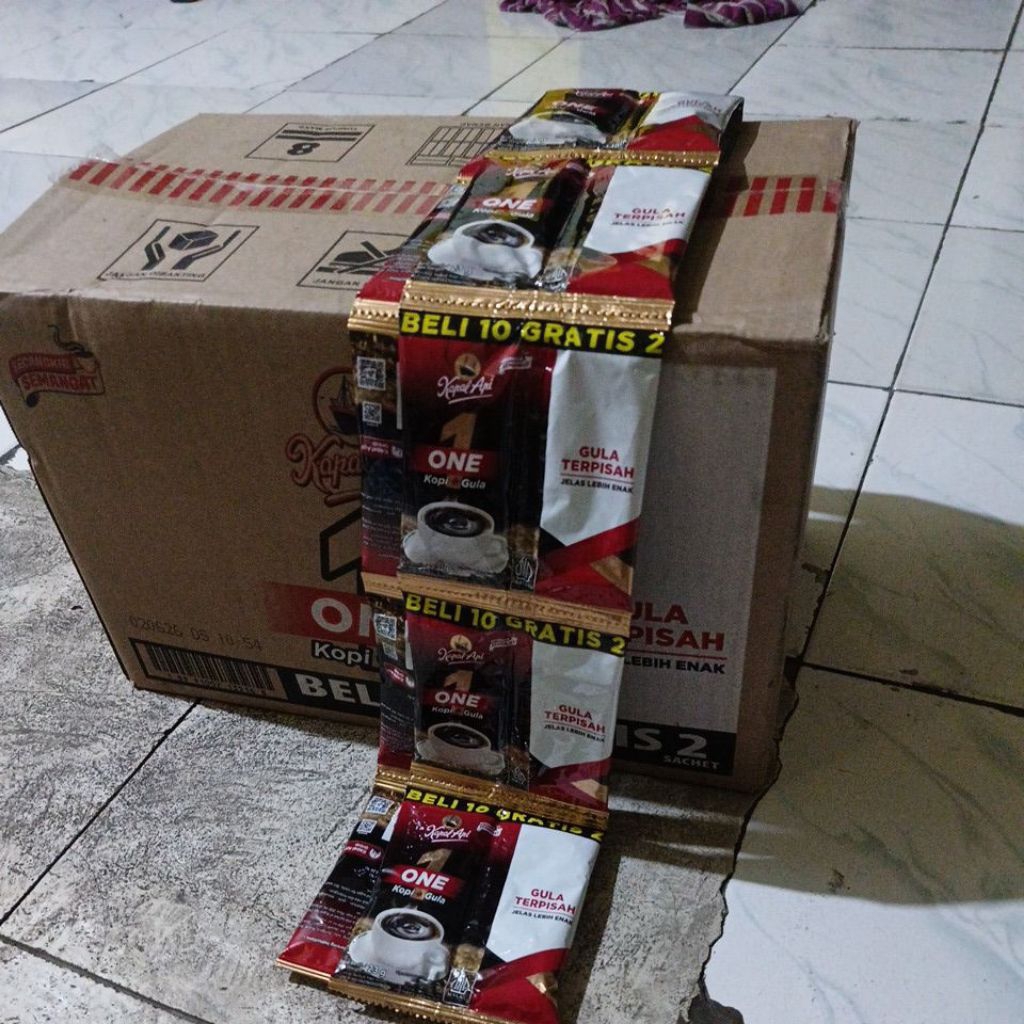 

Kopi Kapal Api one 23 gr edisi beli 10 gratis 2