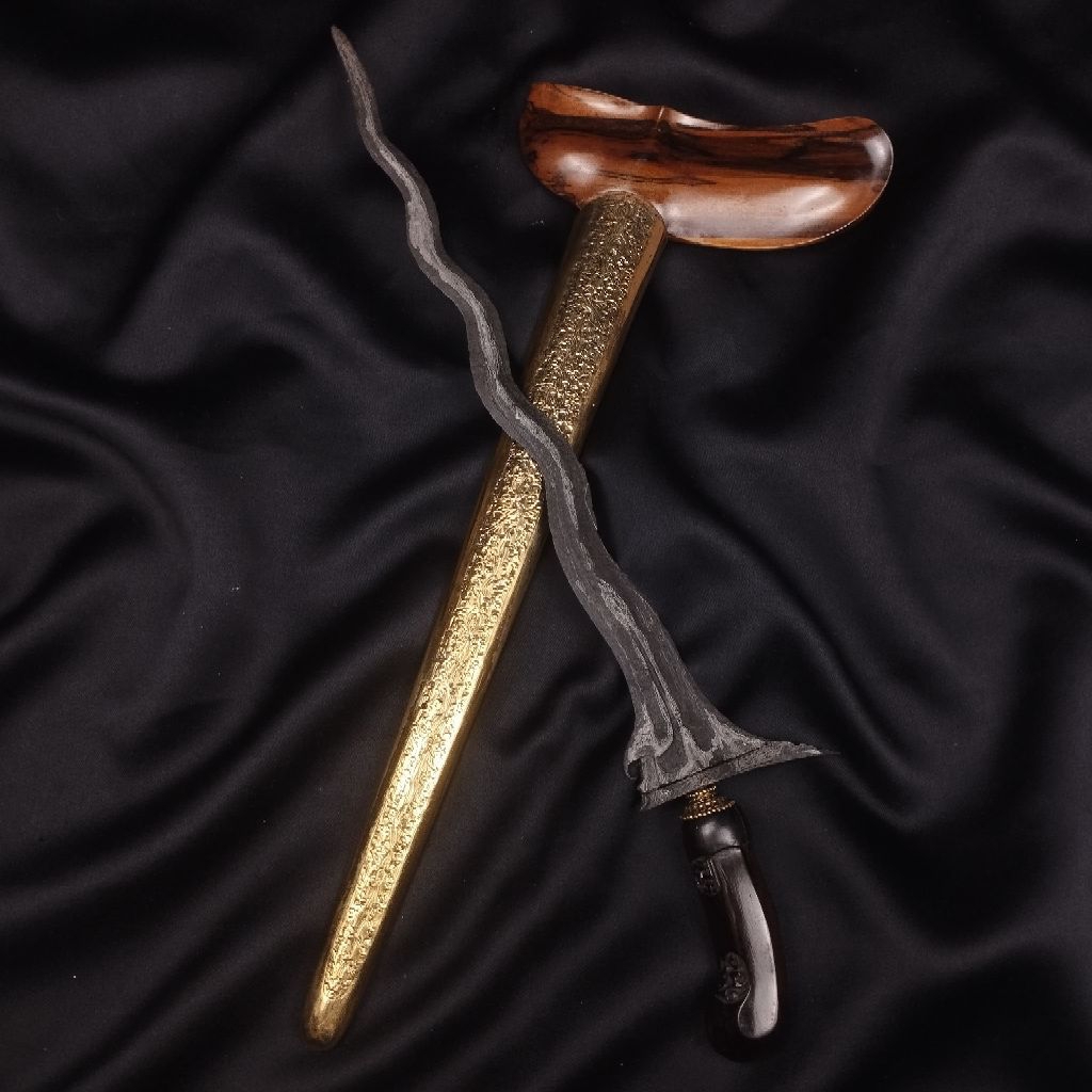 Keris Carangsoka Sepuh Pamor Wahyu Tumurun Tangguh Mataram Senopaten