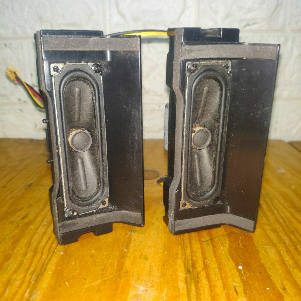 speaker TV LED SAMSUNG UA32J4003