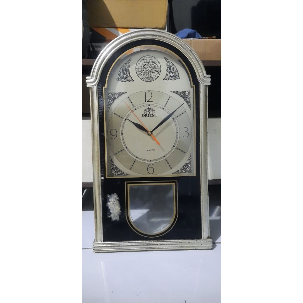 jam dinding melodi jadul lawas antik Quartz orient