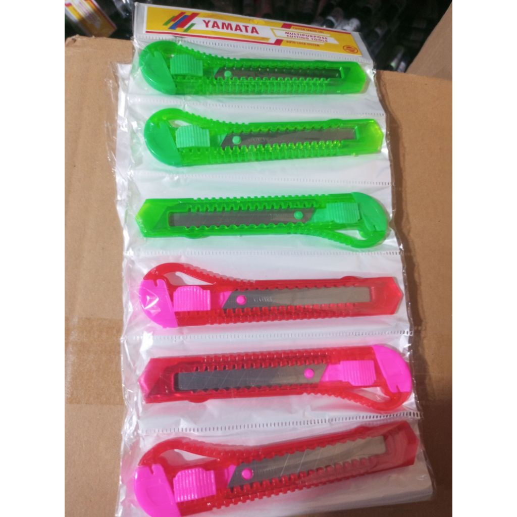 

cutter bening renteng (isi 12pcs)