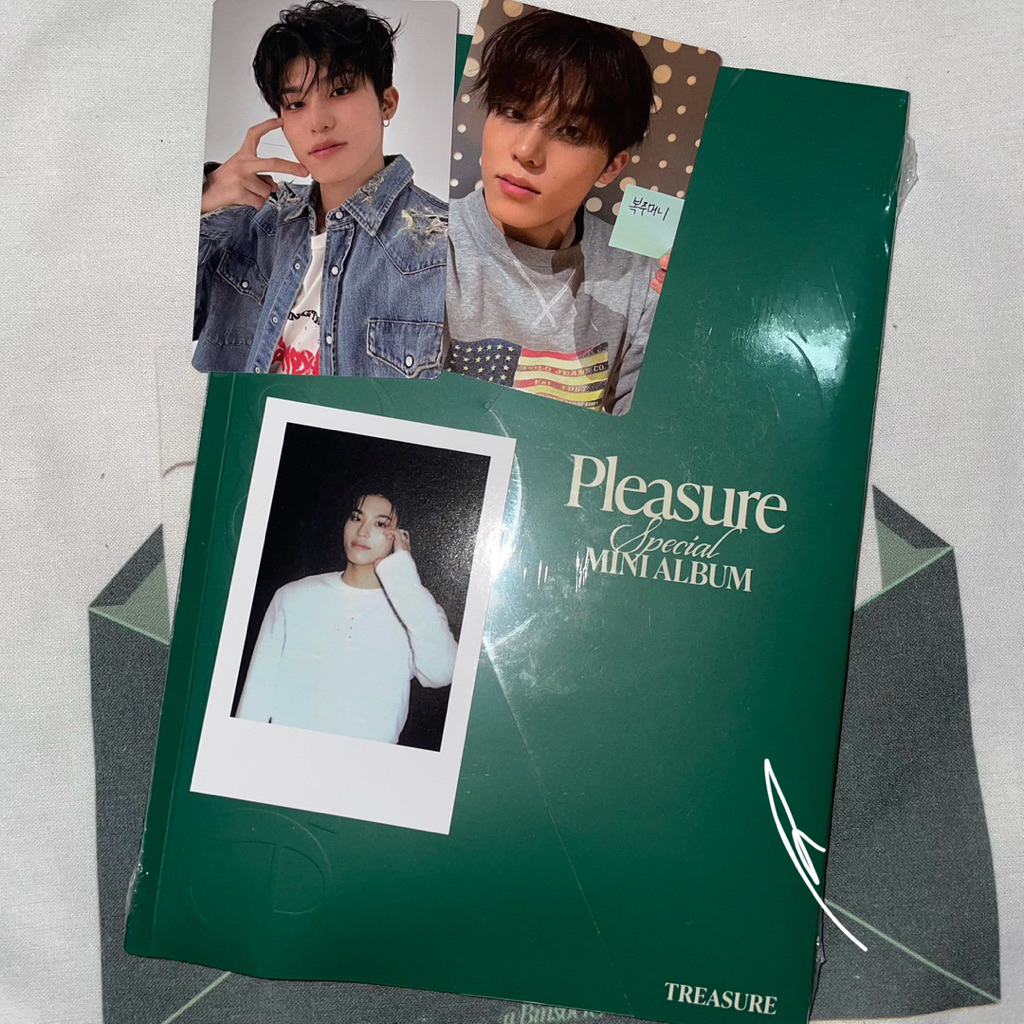 Album Pleasure Treasure Yellow (Sealed with pob jeongwoo ygs ch)