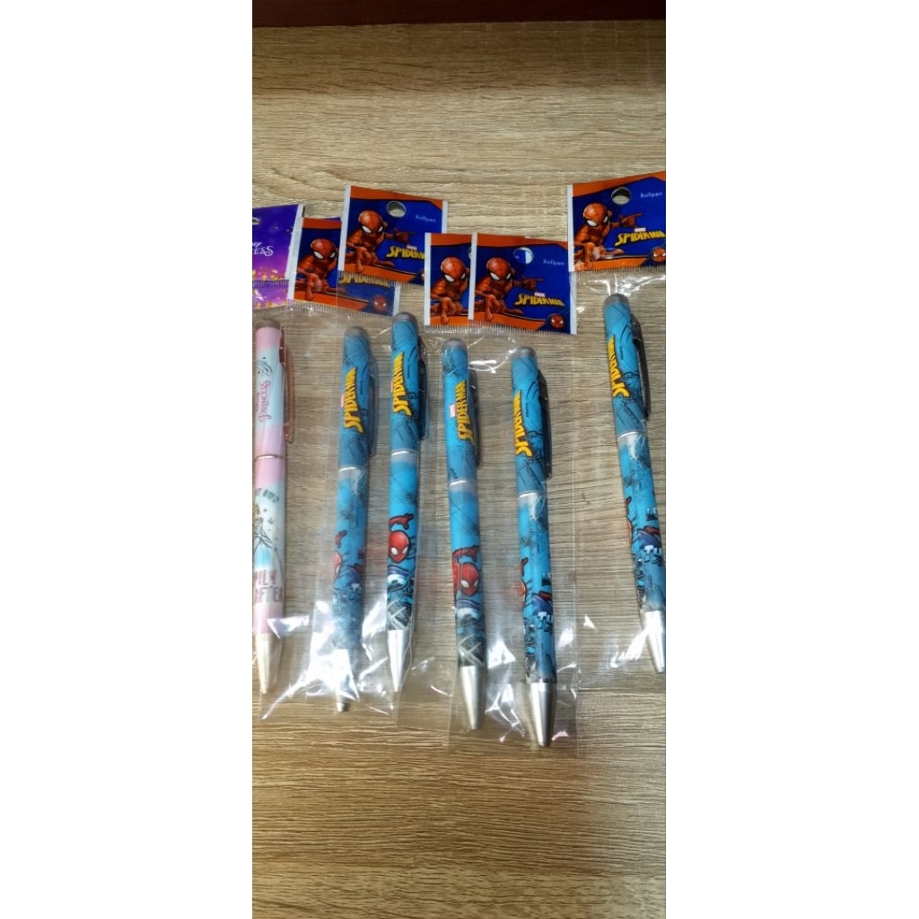 

Bolpoin Karakter Disney Marvel Spiderman Original Adinata