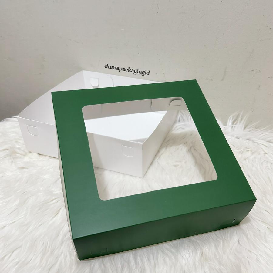 

Kotak Kue 22x22 / 20x20 Kotak Kue Hijau Tua Mewah Box Kue Lebaran Hampers Idul Fitri Mewah