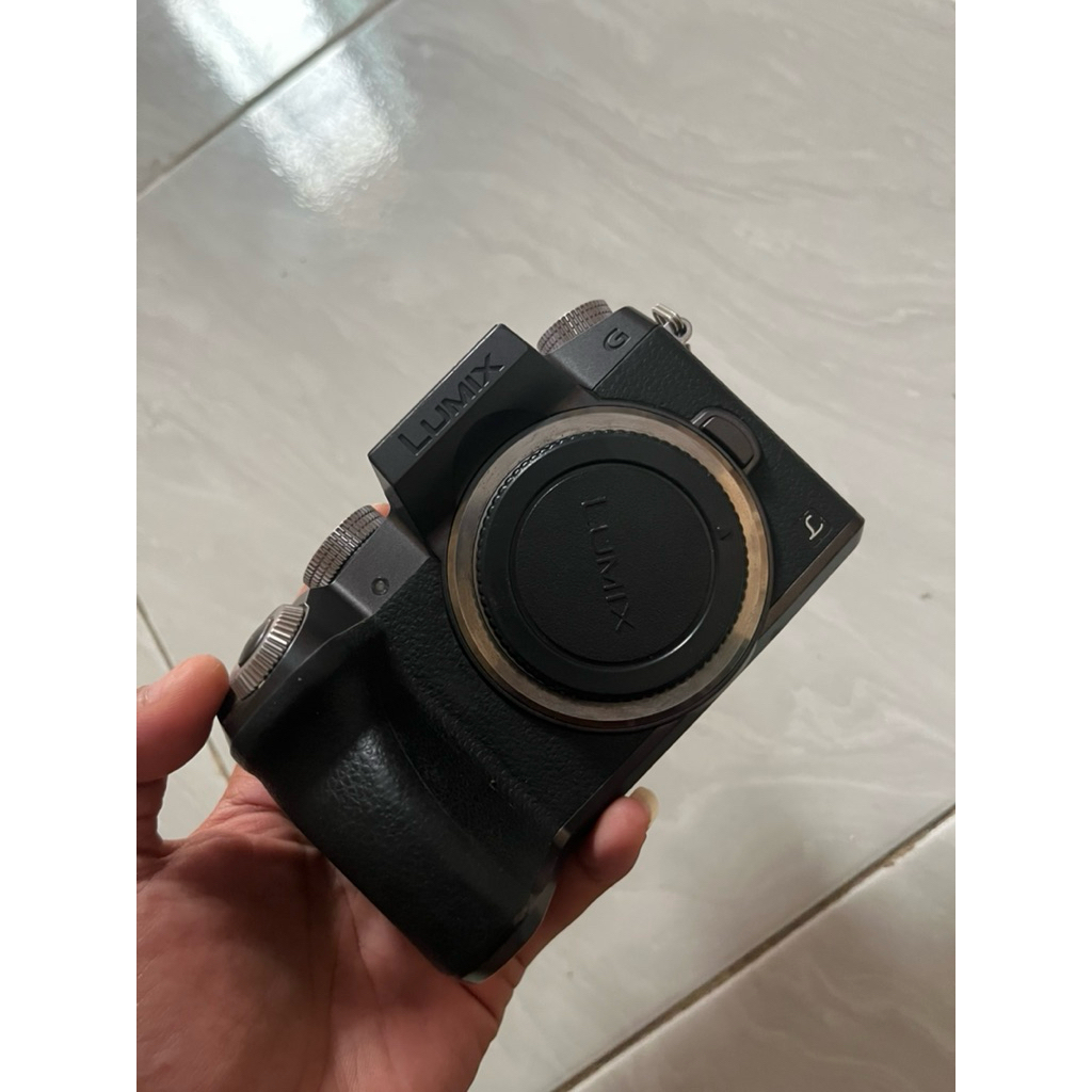 lumix g7 second (no box)