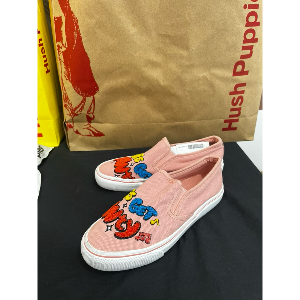 sepatu wanita hush puppies Slip on