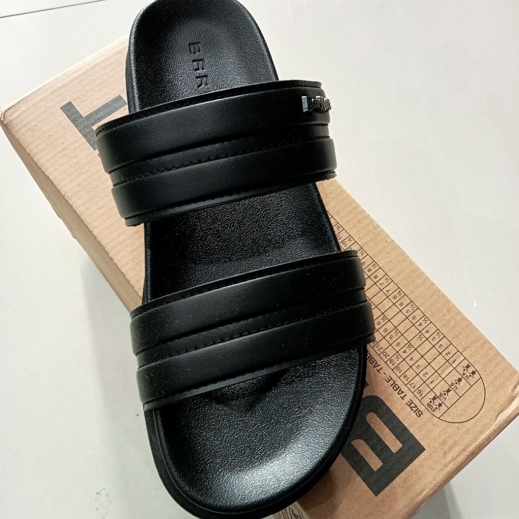 Sandal Barnett/Sandal Slide/Sandal Slop Casual Pria Barnett Omega 101/Barnett MG 01