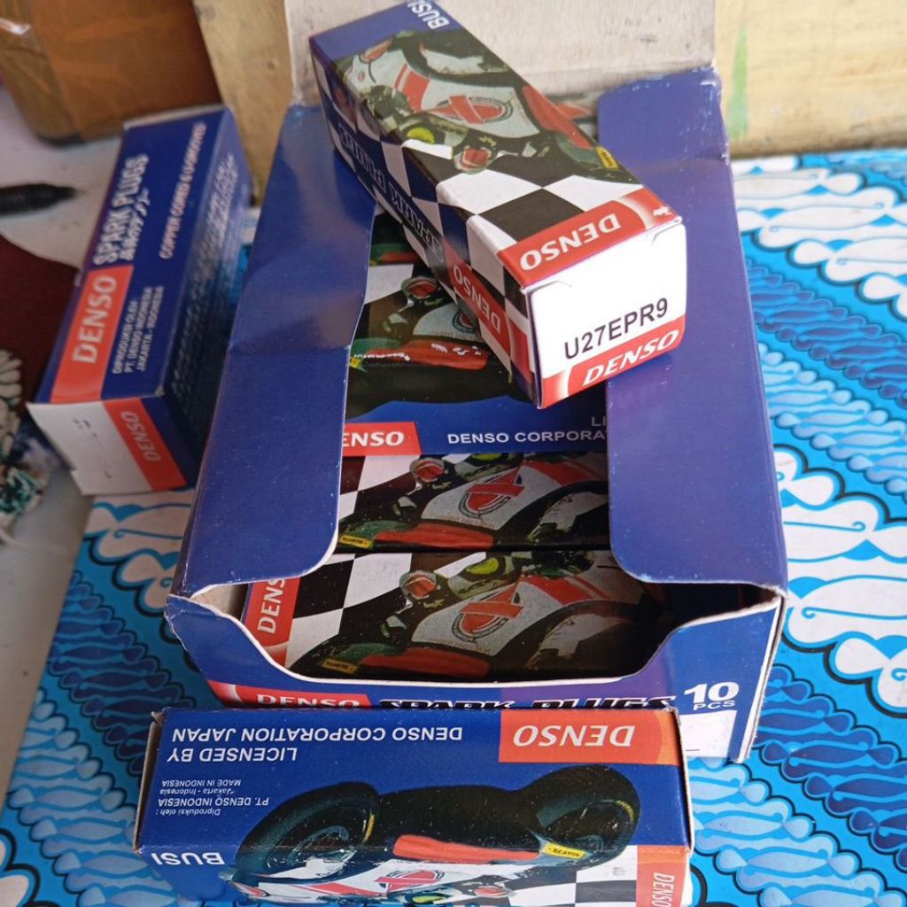 BUSI DENSO U27EPR9 SPARK PLUGS