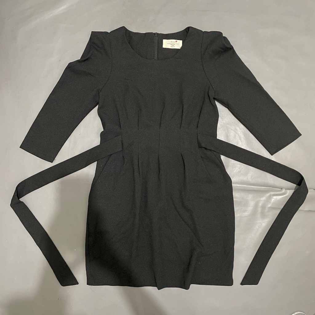 DEWASA C039 (KISS ORI, PRELOVED) Dress Mini Sexy Pendek O Neck Tangan Lengan Panjang 3/4 Press Fit B