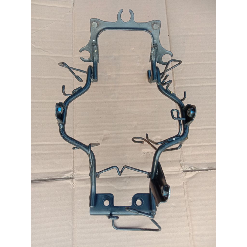 Braket lampu depan Yamaha Byson karbu fz 150 dudukan lampu Byson 45p headlamp asli copotan original