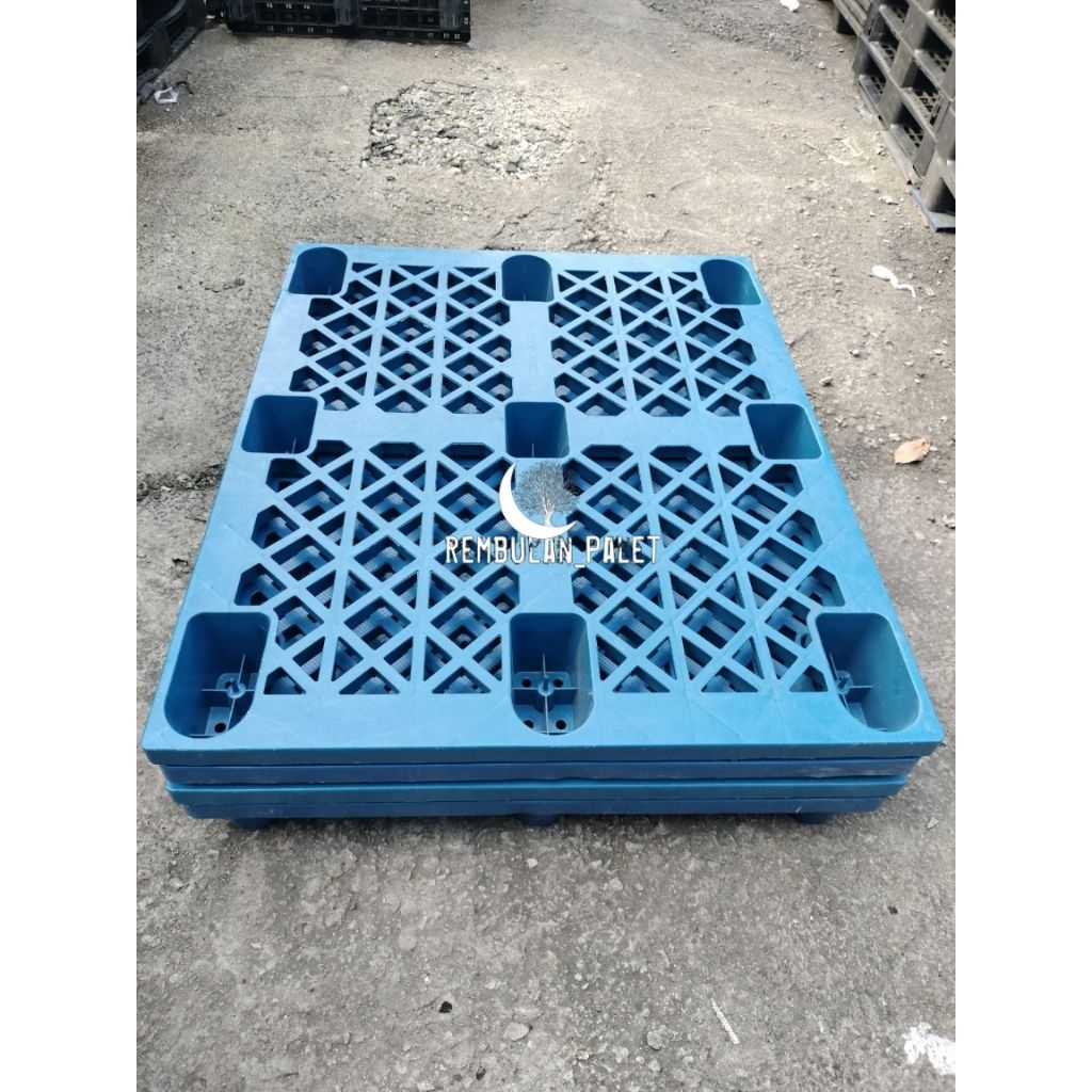 

Palet plastik bekas berkualitas Uk 120x100x14cm