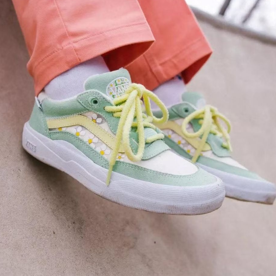 Sepatu Vans Wayvee Brighton Zeuner Original | Sneakers Skate Unisex Limited Edition