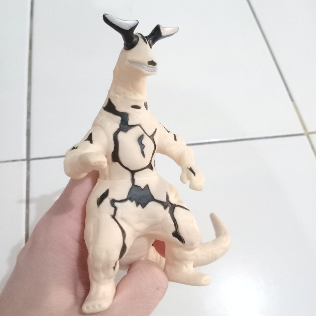 Sofubi bandai ultra monster 500 series eleking