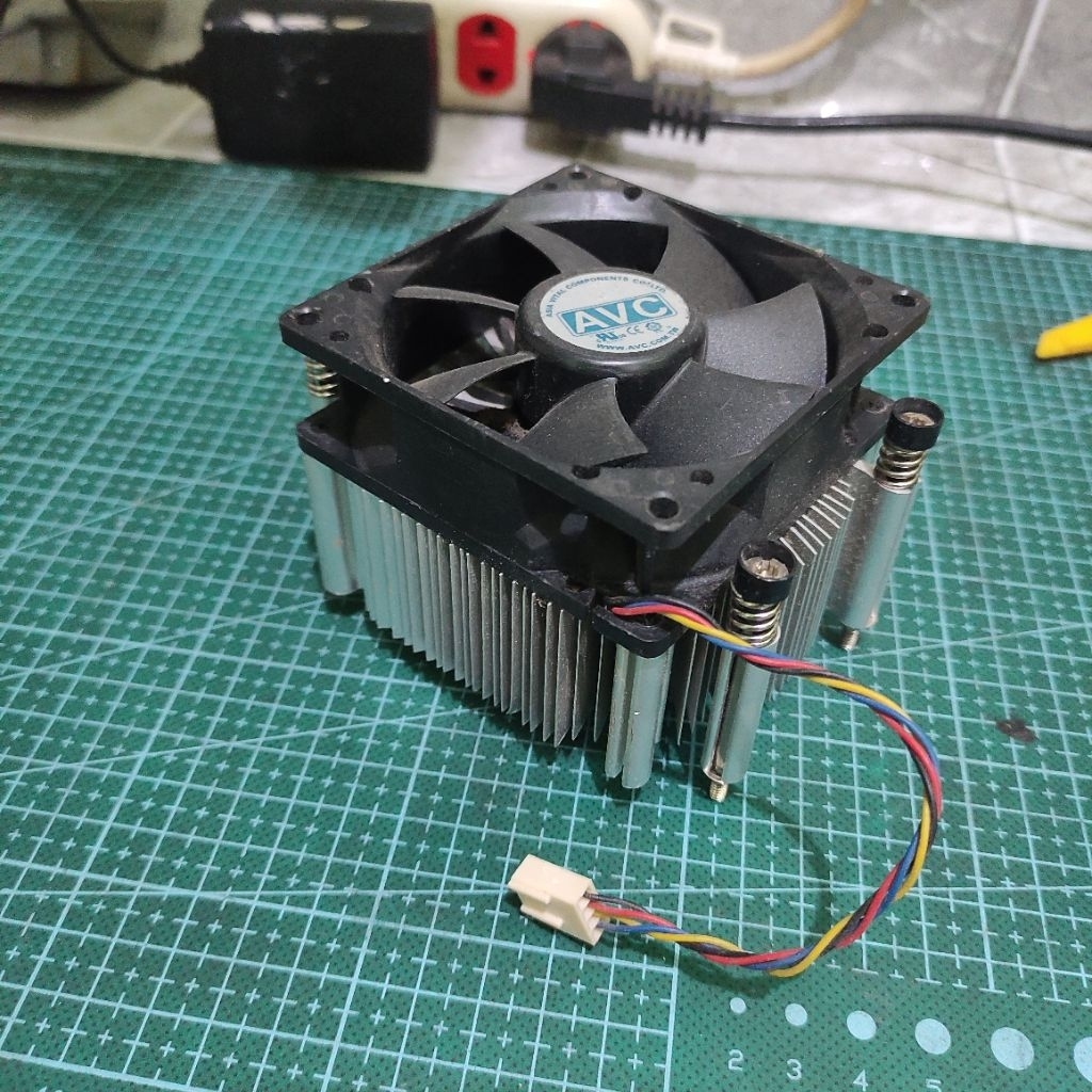 AVC FAN 12VDC 8CM HEATSINK PENDINGIN COOLING PROCESSOR FAN HEATSINK ALUMINIUM