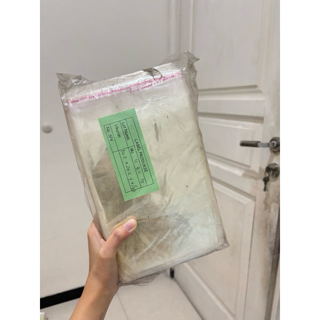 

(Isi 50) Plastik OPP 14,5x20.5+4 cm – Kemasan Bening dengan Perekat / Packing Notes / Aksesoris / Undangan