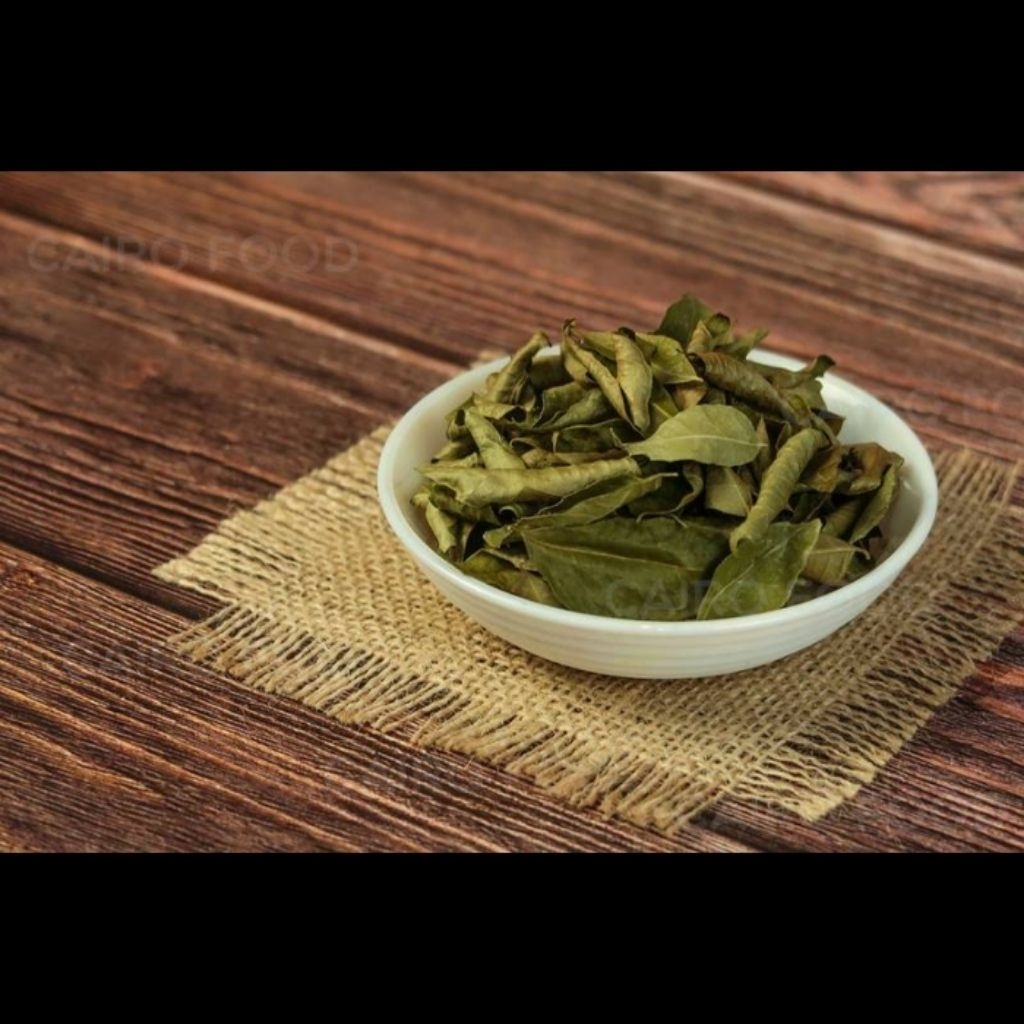 

Daun Kari / Daun Salam Koja / Daun Temurui Kering / Dry Curry Leaves (10 gram)