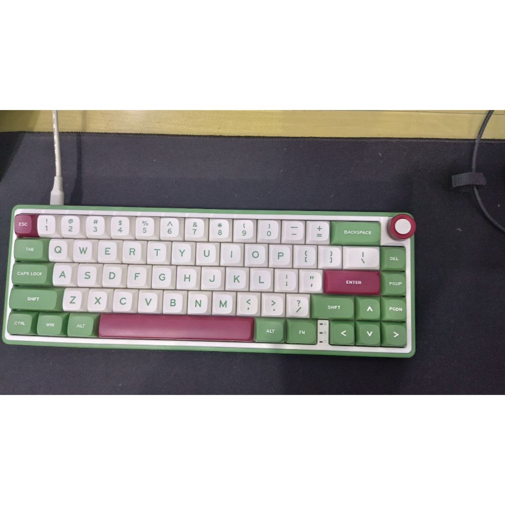 Royal Kludge Rk65 Keyboard bekas