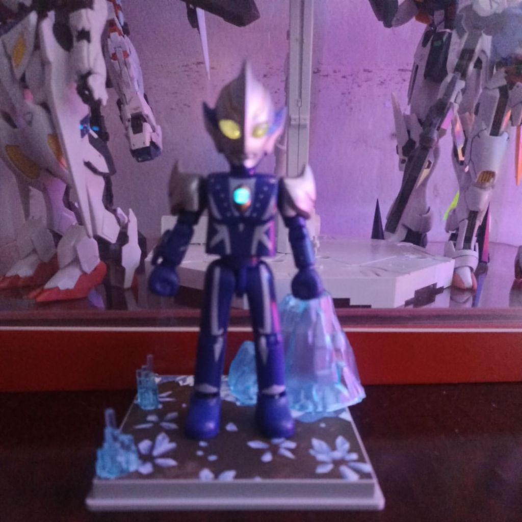 blokees shining ver ultraman hikari