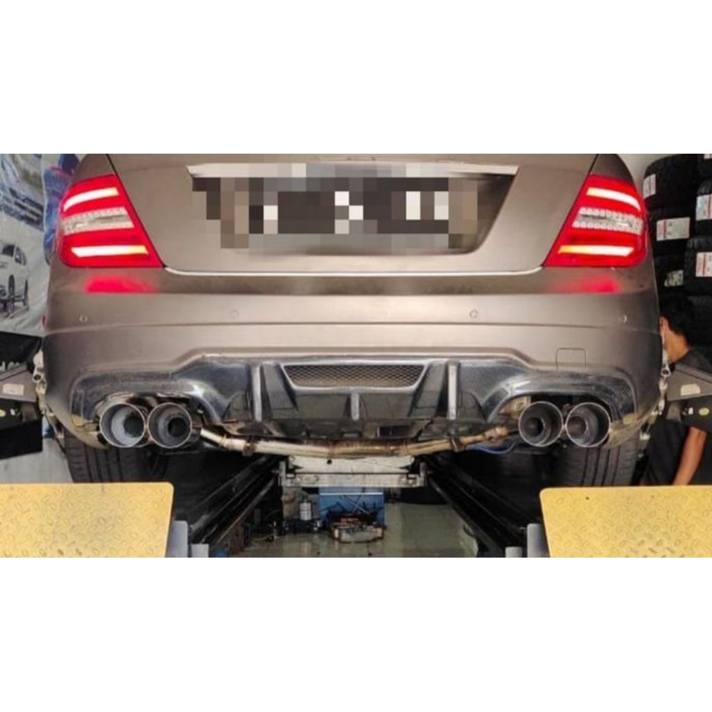 diffuser Mercedes Benz C63 C250 w204 AMG carbon kevlar