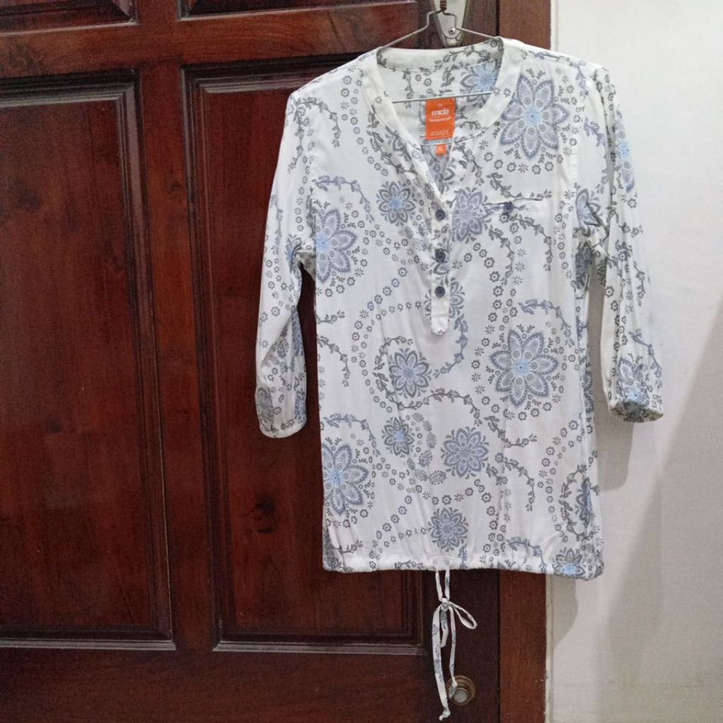 Blouse Wanita MCB Preloved