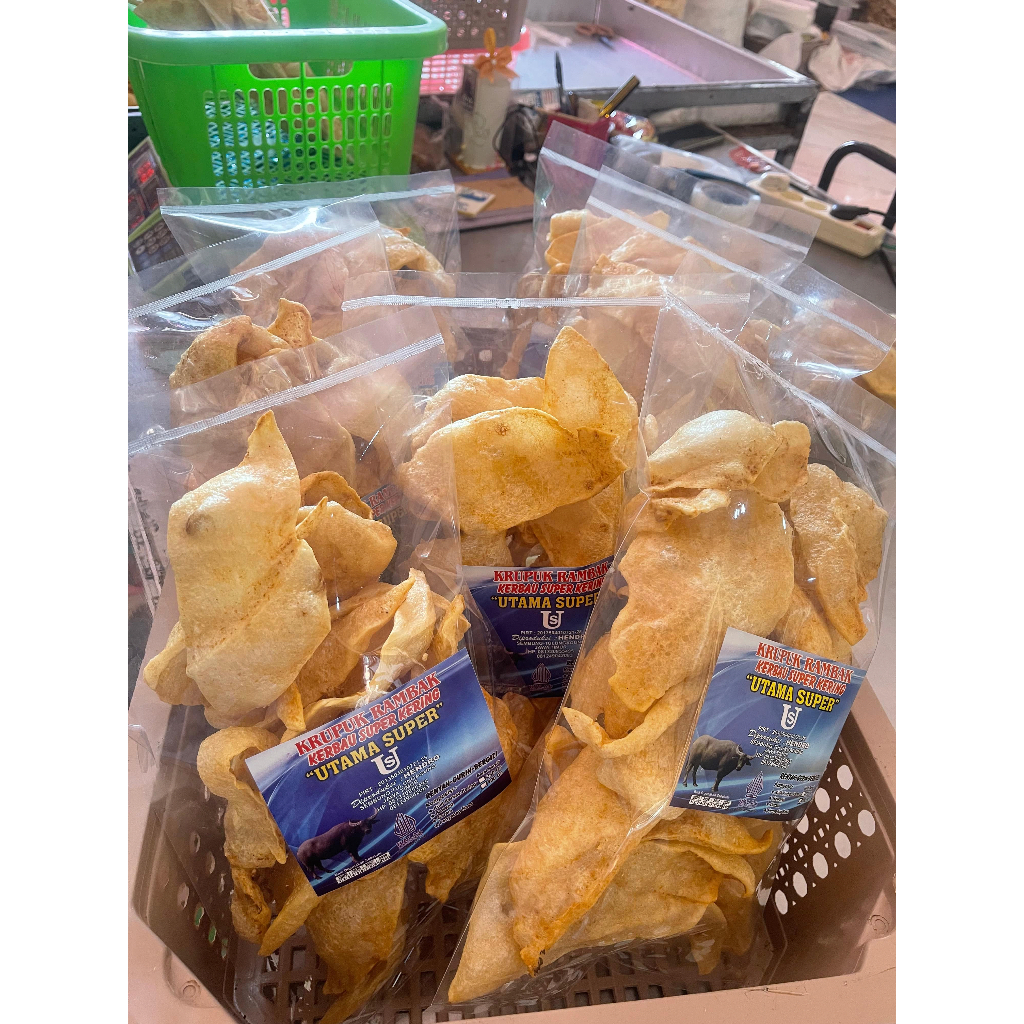 

KRUPUK KULIT RAMBAK KERBAU SPESIAL 100gram/KERUPUK KULIT SAPI KERBAU TULUNGAGUNG RASA SUPER RENYAH 1 BAL 100 GR