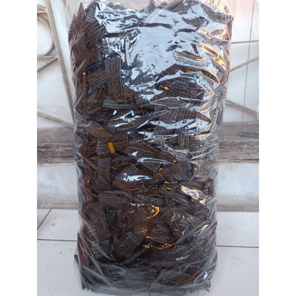 

Kerupuk Jengkol sisir mentah 1 kg