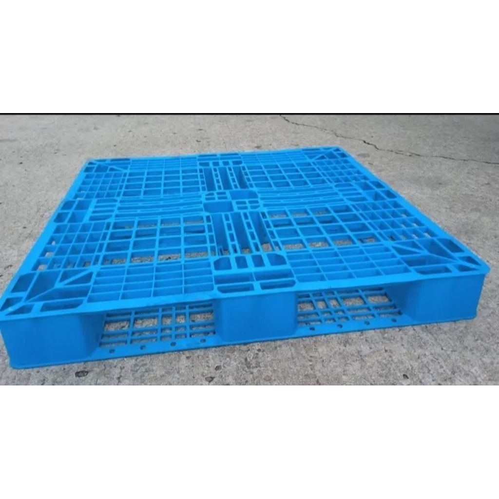 

jual palet plastik second berkualitas ukuran 110x110x12 termurah