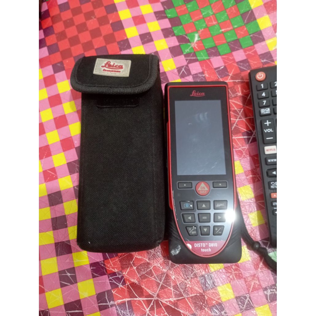 leica disto d810