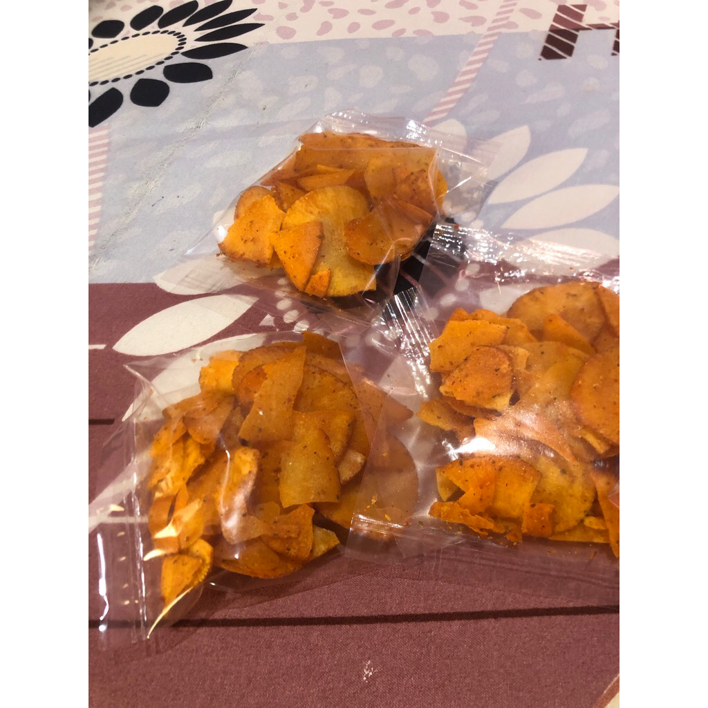 

ECERAN PCS keripik singkong pedas cabe gurih rasa daun jeruk pedas asin | perbungkus 12g