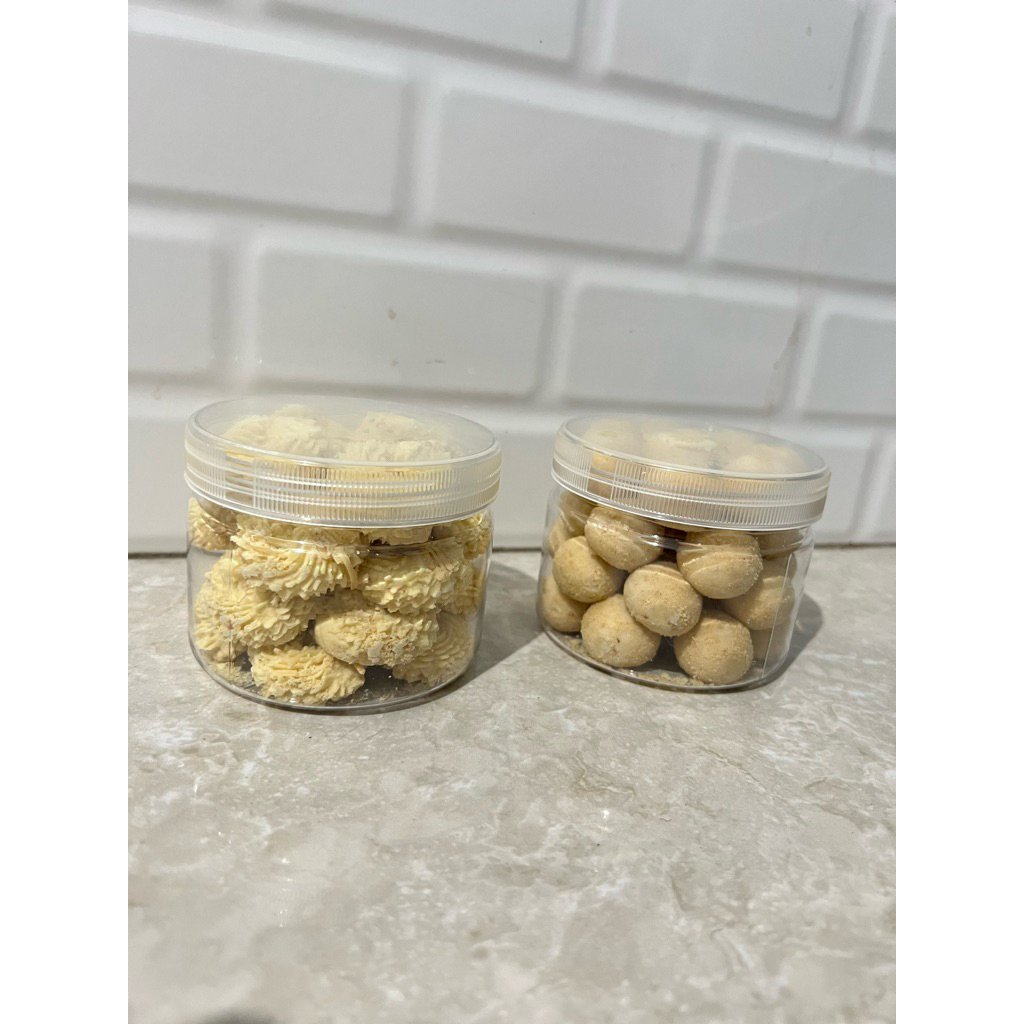 

kue sagu keju dan bimoli premium 400ml | kemasan toples pet jar tabung | kue kering | kue lebaran | hampers