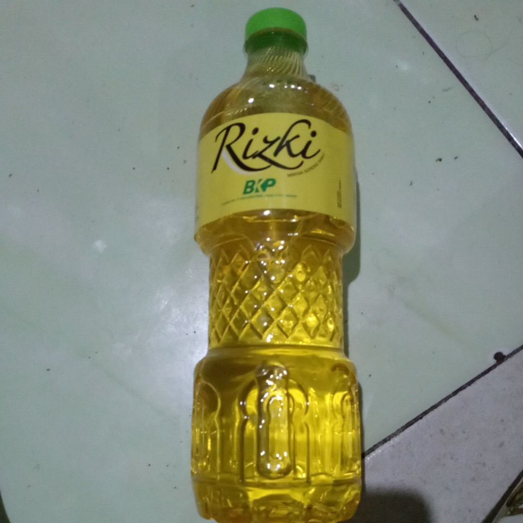 

minyak goreng Rizki 800ml