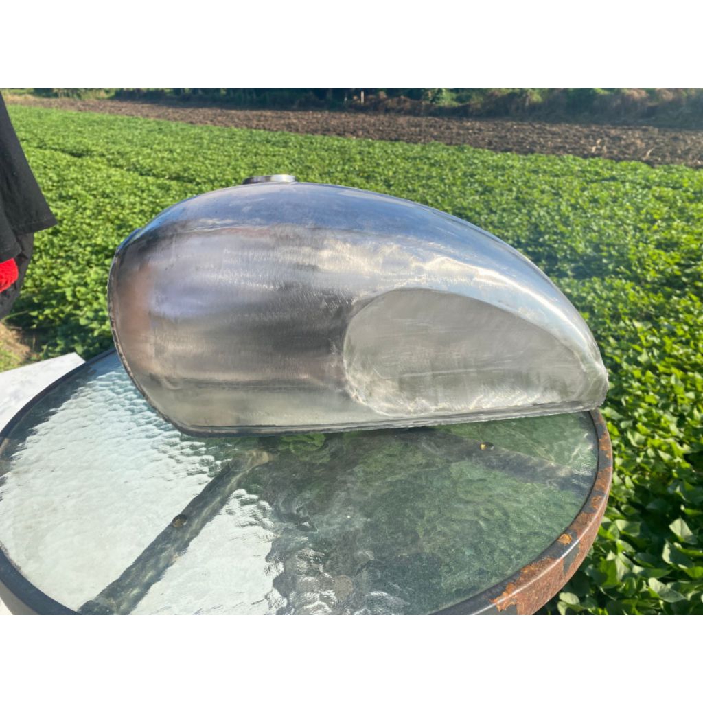 Tangki custom,tangki british,tangki triumph