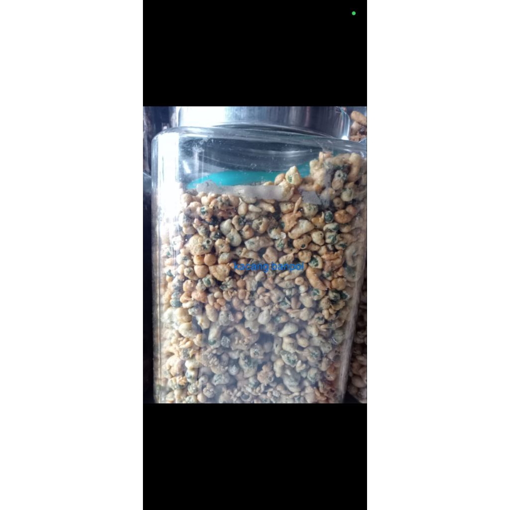 

kacang banpol