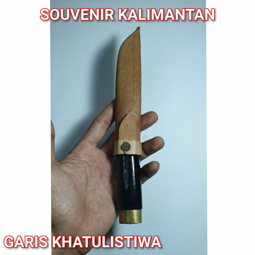 KERIS KUNINGAN UKIR 21 CM