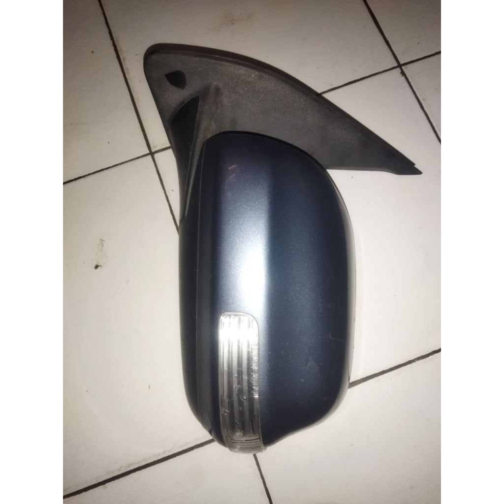 spion Kiri original Daihatsu Luxio tipe X