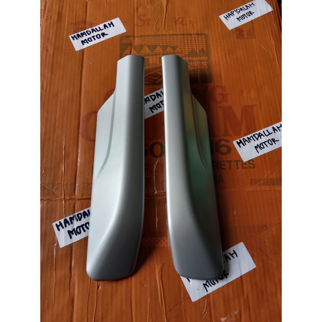cover tutup roof rack roof rack roof rail silver belakang Mitsubishi Xpander cross original harga sa