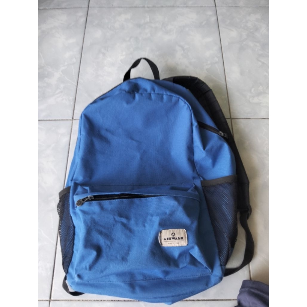 airwalk tas